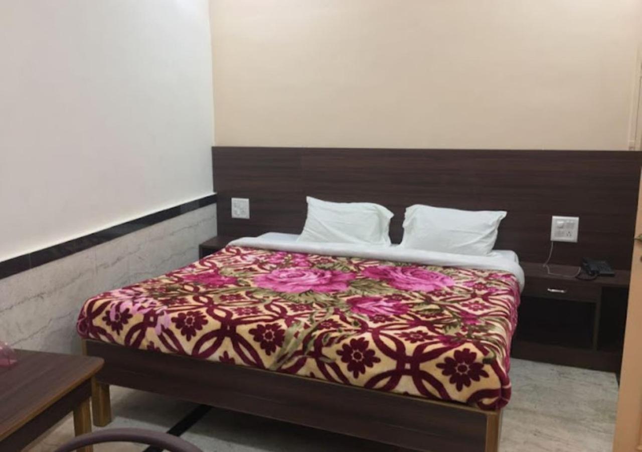 Liberty Guest House 瓦拉纳西 外观 照片