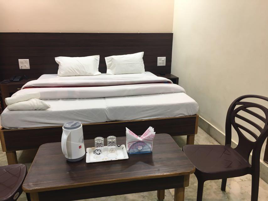 Liberty Guest House 瓦拉纳西 外观 照片